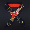 Мода 26 букв Silk Scarf Женщины Новый дизайн Печать Женщины Головной шарф Маленький галстук Ручка Сумка Ленты Шарф Дамы Шелковые Шарфы