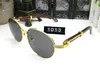 Fashion Flans Frames Round Lunettes de soleil Brand Designer Sun Glasses For Men Women Buffalo Horn Verres Optical Verres en bois blanc Wi4548517