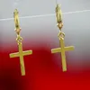 Boucles d'oreilles croix lisse Simple or jaune 18 carats rempli femmes boucles d'oreilles pendantes Style classique Crucifix accessoires cadeau