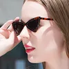 2018 Venta caliente Nuevas gafas de sol de moda de vanguardia Gafas de sol de estilo europeo y americano Gafas de sol de moda para mujer con forma de ojo de gato