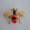 Mode Uniex Metal Spot Oil Broche Golden Bee Broches Girls Man Woman Personality Pin