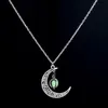 Pingente colares jóias mulheres colar de pedra brilho na escuridão meia crescente lua prata para o presente de dia das bruxas