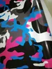 2019 Enveloppement de vinyle Camo coloré bleu rose noir pour emballage de voiture de véhicule Graphics Camo couvrant des autocollants en feuille avec bulle d'air 1 52x239c