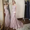 2020 Rosa Prom Klänningar Lace Mermaid Sweep Train Sexiga Strapless Elegant Evening Kappor V Neck Plus Size Special Occasion Dress