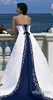 Vintage branco e azul cetim praia vestidos de casamento sem alças bordado capela trem espartilho feito sob encomenda vestidos de casamento nupcial para c246t