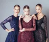 Elegant Backless Burgundy Lace Formal Celebrity Evening Dresses V Neck Long Sleeves Middle East Arabic Prom Party Gowns DH4111