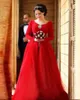Halslijn Scoop Rode Avond Lange Mouwen Gala Terug Rits Feestjurken met Strik Gelaagde Ruches Op maat gemaakte formele jurken