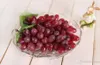 Frutas Artificiales Uvas Plástico Fake Decorativo Frutas Racimos Realista Home Wedding Party Garden Decor mini simulación de verduras de frutas GA29