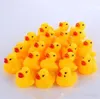 100 Stück ganze Mini-Gummi-Ente, Badeenten, PVC-Ente mit Sound, schwimmende Ente, schnelle Lieferung, Schwimmen am Strand7071467