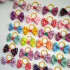 100pcs Dot style Dog Hair Bows Topknot Solid Small Bowknot con elastici Pet Grooming Products Pet Hair Bows Dog Hair Accessor257L