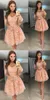 2022 Elegant Coral Lace Short Cocktail Prom Klänningar Halv Ärmar Illusion Scoop Neck En linje Pläterad Homecoming Party Evening Dress Gowns