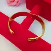 Bracciale rigido da donna in stile classico pieno di nozze in oro giallo 18 carati con 2 pezzi di fenice intera Gift234W