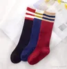 Bas pour enfants Chaussettes pour bébés sur les genoux Chaussettes en coton pour enfants Garçons Filles Chaussettes de sport pour enfants 4147