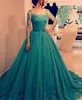 Eleganta kväll Formella klänningar Lace Appliques Sheer Long Sleeves Tulle Prom Dress Illusion Neck Arabiska Party Klänningar med Sash