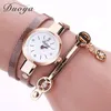 Neue Mode Frauen Armbanduhr Gold Quarz Geschenk Uhr Armbanduhr Frauen Kleid Leder Casual Armband Uhren1