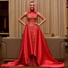 Promi-rotes Meerjungfrau-Abschlussballkleid mit Überrock, Stehkragen, ärmellose Spitze, bodenlange Partykleider, sexy durchsichtige formelle Abendkleider