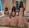 Novas Crianças Vestidos de Baile Blush Rendas Apliques de Tule Sereia Vestidos Da Menina de Flor Longa Crianças Formais Vestidos para Casamentos