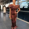 Seksowna Velvet Maid of Honor Dresses Ruffles Bow Off Ramię Bez Rękawów Długość Długość Druhna Dresses Glamorous Sheath 2018 Prom Dress