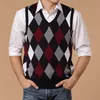 2017 Men Spring Autumn Short Wool Knitted Vest Dad Christmas Sweater Pullover Jumper Jersey Hombre Slim Argyle Cotton Manswear