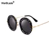 WarBLade rétro rond anglais lettres petites abeilles lunettes de soleil mode métal cadre lunettes de soleil femmes nuances Oculos4250727