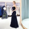 Sweetheart Navy Blue Ruffle Evening Gown Tiered Pick-ups 2018 Gratis Ship Prom Klänningar Formell Party Dress Zipper Back Golv Längd