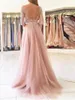 Vestidos de noite rosa blush com mangas 3/4 Apliques A-Line Apliques Tulle Split-Front Dress Vesti