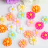 100 stks/partij 20mm mix kleur Chrysant Gemengde Kleur Plaksteen Hars Cabochon Scrapbook Rose Flower Fit Telefoon diy kralen voor sieraden