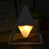 Lampe tactile créative pyramide charge veilleuse cadeau personnalisation