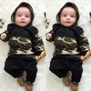 Bebek giysileri Kapüşonlu Üstleri Pantolon Erkek bebek Kamuflaj Giyim uzun kollu elbise 2 adet Set