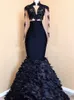 Seksowna Syrenka Prom Dresses Wysokiej szyi Długie Rękawy Illusion Bodice Aplikacje Satynowe Suknie Wieczorowe Party Sukienki Sweep Pociąg