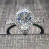 Nuovi arrivi professionali all'ingrosso Gioielli di lusso Argento sterling 925 Taglio a pera Topazio bianco CZ Diamante Wedding Heart Band Ring per le donne