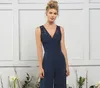 Jasmine Jumpsuits brudtärna klänningar V Neck Dark Navy Maid of Honor Gowns Beach Wedding Guest Party Gowns Vestidos de Novia HY4267