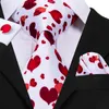 laço MensWhite com mens coração padrão de impressão laço vermelho Encontro de Negócios festa de casamento Casual partido gravata frete grátis N-3097