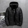 Winter neue Herren-Outdoor-Daunenjacke, kurze, verdickte, einfarbige Herren-Daunenjacke mit Mütze