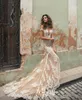 Sexig Sheer Neck Berta Bröllopsklänningar 2020 Cap Sleeves Lace Applique Mermaid Bridal Gowns Tulle Court Train Plus Size Vestidos de Novia