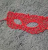 Maschera da ballo in maschera in filigrana di pizzo rosso veneziano Maschere gotiche per feste Carnevale Eyemask nero bianco vestito operato da ballo