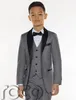 Три куски Grey Boys Tuxedo 2018 дешевые индивидуальные мальчики для мальчиков.