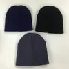 Ny anpassad stickad beanie mode broderi hatt bra marknadsföringsprodukter solida vinter varma mössor grossist gratis frakt