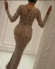 Vestido de noite Yousef aljasmi Kim kardashian Sereia Manga longa Bordado Cristais de prata Almoda gianninaazar ZuhLair murad Ziadnakad