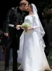 Vestidos Novo chegada Harry e Megan Royal Modest Wedding Vestres com mangas simples elegantes sereia vestidos de noiva com trem com trem