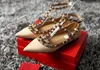 2018 Брендовые женские туфли-лодочки с острым носком на плоской подошве, модная женская обувь с заклепками, сандалии из натуральной кожи с ремешком на щиколотке, обувь 33-43