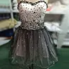 2018 New Stock Lovely Short Homecoming Vestidos con cuentas Flores Organza Graduación Dresse Lace Up Party Prom Vestido formal