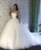 Sukienki Błyszcząca suknia ślubna Sheer Jewel Dekolt Cearów Linia Bridal Sukienka z Count Train Custom Moned Bridal Suknie plus rozmiar