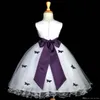 白と紫の蝶の花の女の子ドレス手作りの花の弓ベルトラインキッズページェントドレスファースト聖体拝領ドレスカスタムF01324A