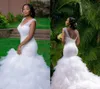 Sexig Vit Plus Storlek Mermaid Bröllopsklänningar Sparkly Kristaller Beaded V Neck Lace-up Ruffled Kjol Tulle Afrikansk Land Trumpet Brudklänningar