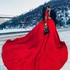 Glamouröse Brautkleider aus dem Nahen Osten, U-Ausschnitt, Perlen, Pailletten, Spitzenapplikationen, Arabia-Brautkleid, rotes, langärmliges Ballkleid-Hochzeitskleid