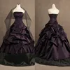 Robes de mariée victoriennes gothiques Robe bustier violet foncé et noire Drapée Broderie Dentelle Appliques Corset Retour Robes de mariée avec Wrap