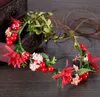 Red fruits, flowers, women, green leaves, hair bands, brides, ornaments and accessories.
