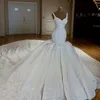 素晴らしいドバイマーメイドのウェディングドレスセクシーな恋人ビーズレースアップリケ結婚式のガウン素晴らしいチャペル列車チュールアフリカのウェディングドレス