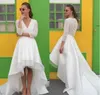 2019 Moda Wysoka Niska Suknie Ślubne V Neck Illusion Lace Długie Rękawy Satynowe Tulle Hi Lo Suknie ślubne Wysokiej Jakości